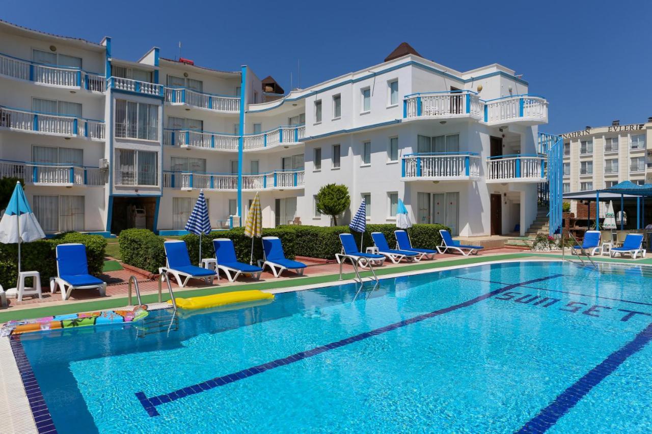 Hotel Sunset Village 2*